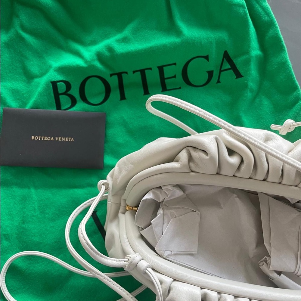 Bottega Veneta Mini Pouch - Picture 4 of 4